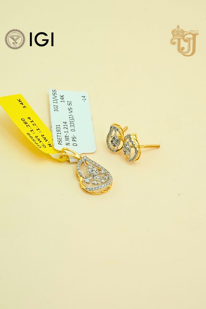 The Classic Teardrop Sparkle Pendant Set