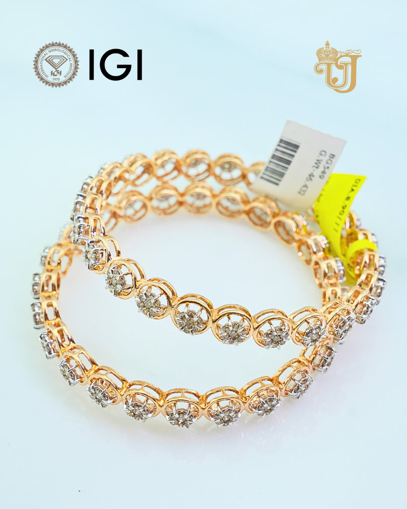 Imperial Wave Rose Gold Bangle