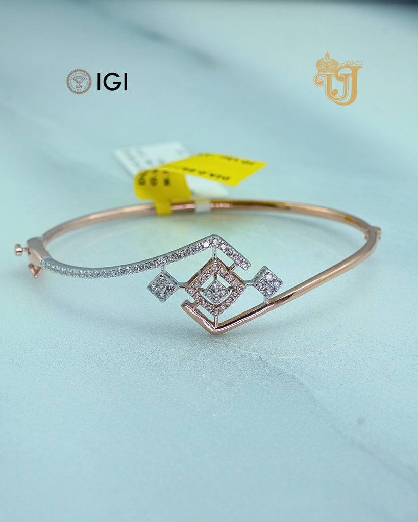 The Eternal Prism Link Bracelet
