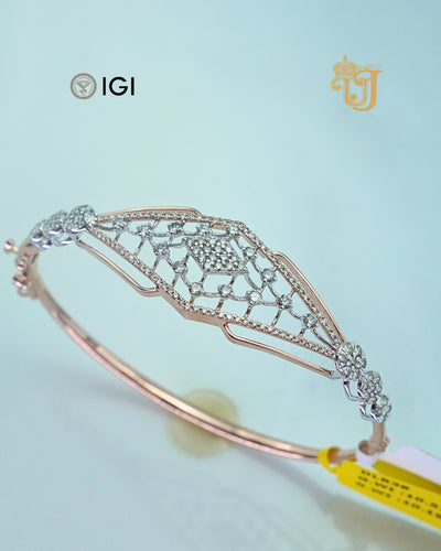 The Radiant Verdant Bloom Link Bracelet