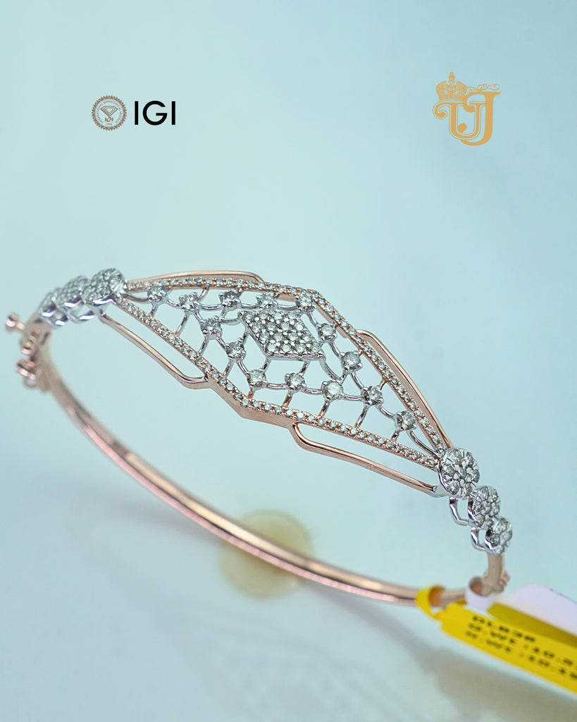 The Radiant Verdant Bloom Link Bracelet