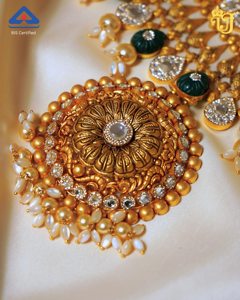Naira Chouker  Set with Tops-SSR45