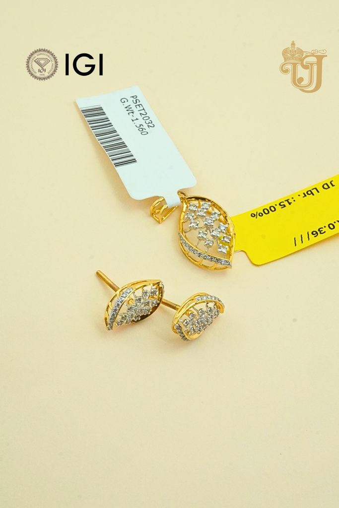 The Golden Leaf Pendant Set