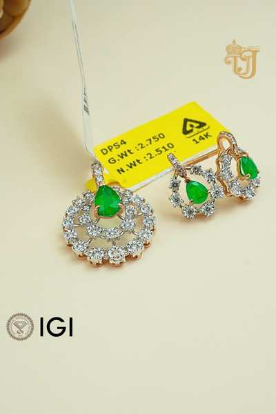 The Emerald Dewdrop Pendant Set