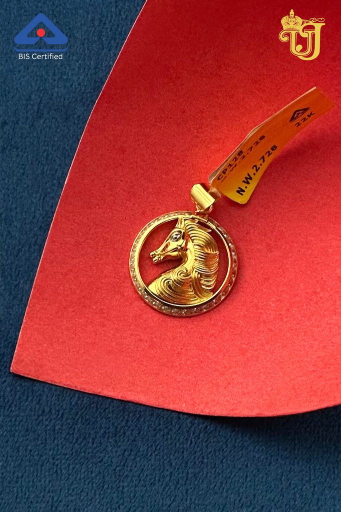 The Golden Horse Power Chain Pendant
