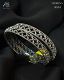 The Antique Flower Pair Ladies Kade