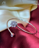 The Golden Hand Heart Ladies Bracelet